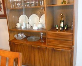 Matching China Cabinet (color is a little darker in person)