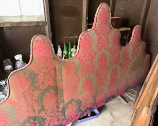 COOL or ... Fun ??? Headboard GARAGE 