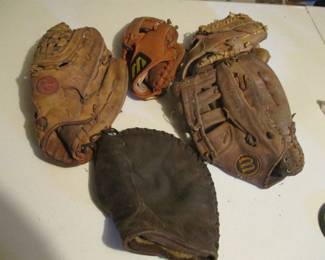 Baseball and softball gloves