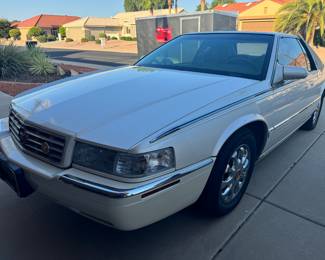 AVAILABLE FOR PRESALE, 2002 Cadillac El Dorado ESC, runs great with all the bells and whistles