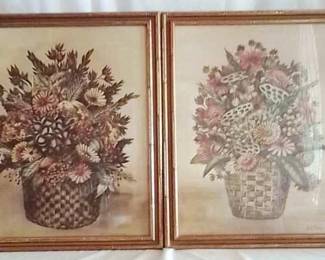 613 - Pair of Framed Floral Prints - 22 x 18
