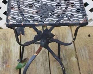 651 - Metal Plant Stand 10.5 x 10.5 x 19
