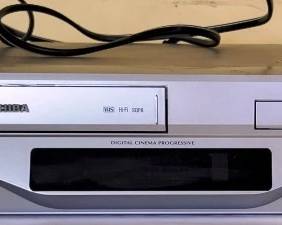 695 - Toshiba DVD/VCR, Model No SO-V3935U2
