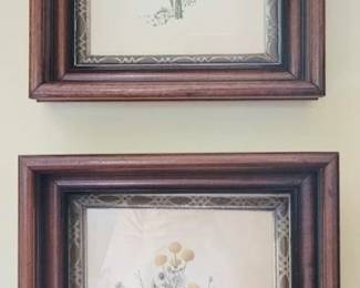 534 - Pair of Framed Floral Prints 14 x 12
