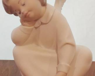 106 - Thinking Angel Figure by Lladro - 6.5" tall
