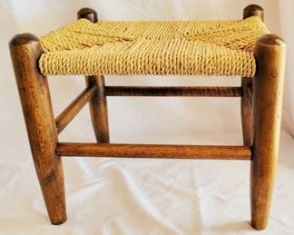 529 - Vintage Woven Rope Wood Foot Stool 12 x 14 x 11
