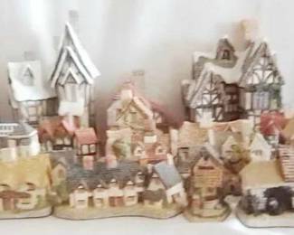 627 - David Winters Cottage Set w/ book, 20pcs
