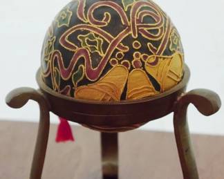 94 - Holiday Ornament on Stand - 4.5" tall
