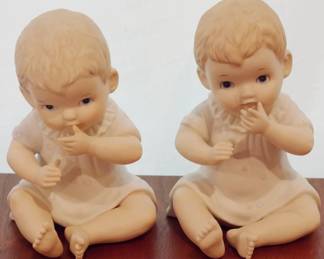 115 - Pair Lefton 6" tall Piano Babies
