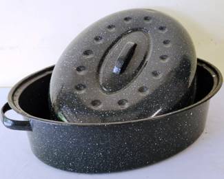 727 - Enamel Roaster w/ lid 17 x 11.5
