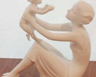109 - Mother and Child Figure by Kaiser - 8.5" tall

