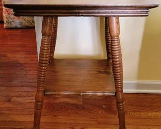 777 - Parlor Table w/ claw feet 27.75 x 20 x 20
