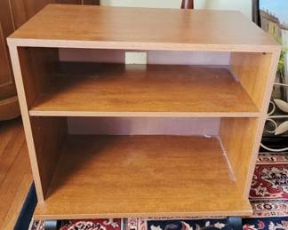 533 - Rolling Shelf/cart - 21 x 24 x 14.5
