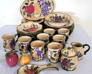 705 - Home Trends Everyday Dishes - 40pcs
