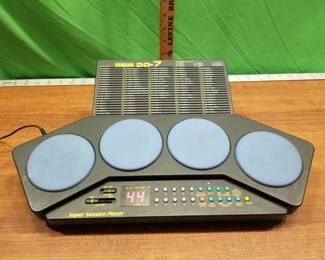 Yamaha DD-7 Drum Machine. Bad Ass & can output to Amp