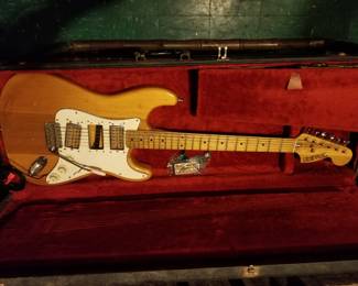 1970's Univox Ripper model U1851

Natural maple model

hard rock maple neck

three position switch, volume and two tone knobs

three humbucker pickups
Have original middle pickup, replaced with midi

this Univox (made by the famed Matsumoku factory) in my opinion of what I played at the time, it was better than the Fender Strat or Telecaster Univox also had an amazing 1970's Blond maple with maple fretboard 12 string acoustic