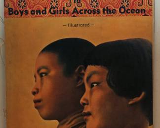 SIGNED BOOKLET FROM MADAME CHUNG KAI-SHEK 