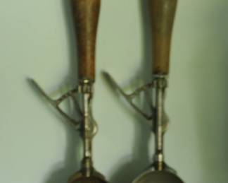 [2] VINTAGE ICE CREAM SCOOPS