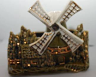 SHAWNEE WINDMILL PLANTER