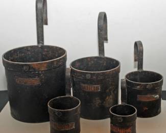 5 ORIGINAL EUROPEAN  MEASURE CUPS