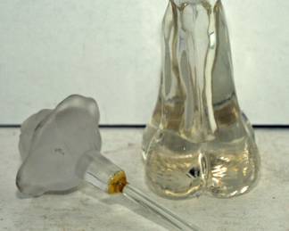 GLASS PERFUME WITH FROSTED ROSE DOBER