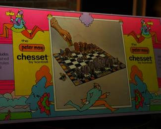 PETER MAX CHEST SET [CHESSET]