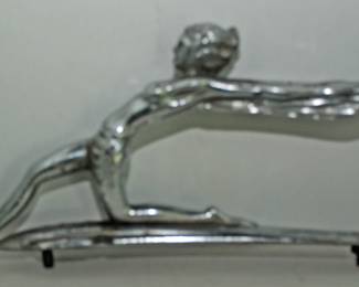 SUPER RARE 1934 OLDSMOBILE WINGED GODDESS HOOD MASCOT WITH MOUNTING NUTS AND BOLTS. 