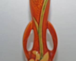 ROSEVILLE VASE ZEPHRY LILY 