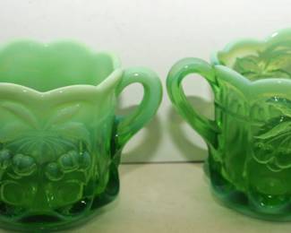 LARGE CREAM AND GLASS SUGRAR CHERRY PATTERM