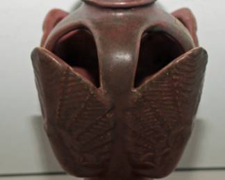 NILOAK POTTERY PEACOCK STRAWBERRY PLANTER