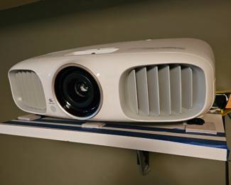EPSON PROJECTOR