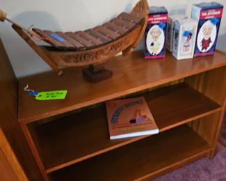 Bookshelf and musical equipment 