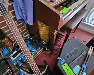 Lots of musical equipment 