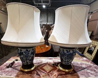 Pair Antique Chinese Lamps 
16 x 7