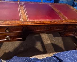 Antique Desk with Leather Top 82 x 31 d x 31h