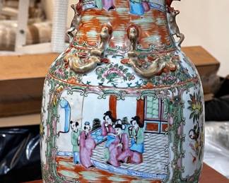 17 x 7   Chinese Rose Medallion Vase