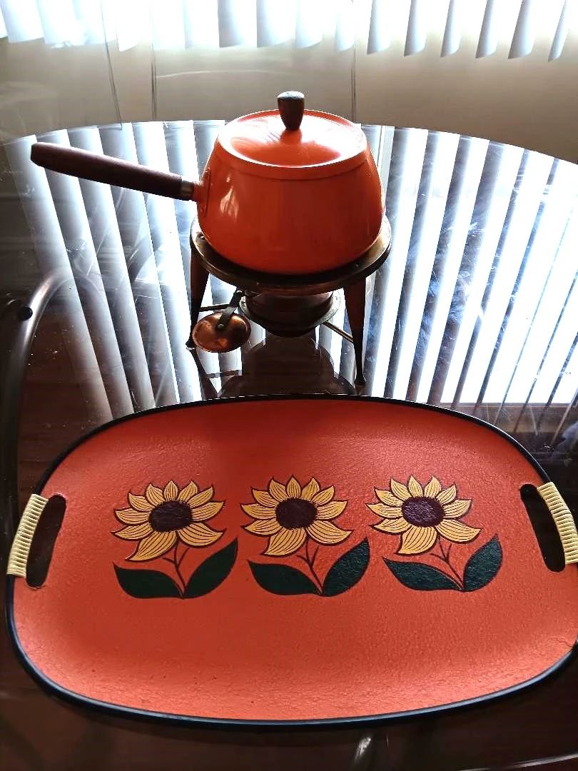My Estate Sale Orange daisy tray fondue pic
