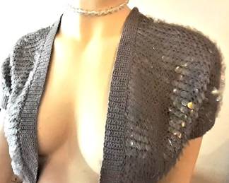 Grey bolero main current