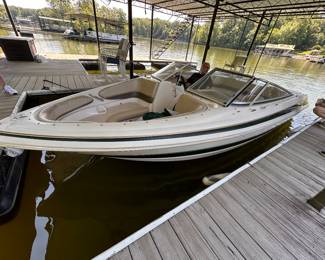 21’ 2004 Larson Bowrider Boat with 380 hours