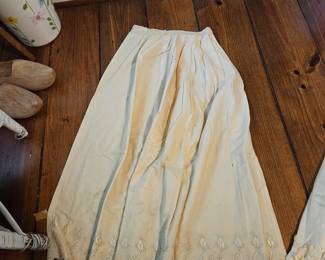 Antique Wool Slip