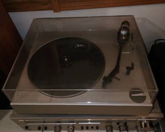 Realistic Lab-90 record player 