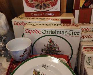 Spode,  lots of spode