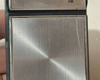 Terrific Vintage Hand Held Broadmoor AM Transistor radio! Very good condition!