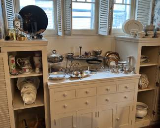 I LOVE this built in china buffet! It is the perfect display area for some of the beautiful pieces we have!