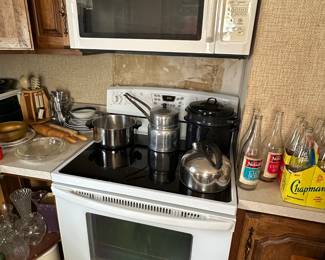 A terrific Electric Maytag Stove with oven!