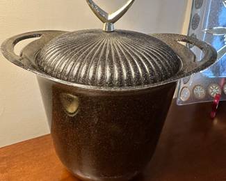 Throughout the house are superb MCM accessories! Here is a Vintage Styson Are Products Acrylic/Plastic Ice bucket!  EXCELLENT condition!