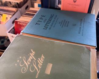 This sale has an EXCELLENT collection of Hard Cover Books! Vintage to New - most have their original Dust Covers! Most in excellent to mint condition!