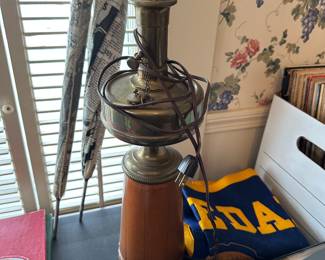 A nice wooden based MCM Lamp!