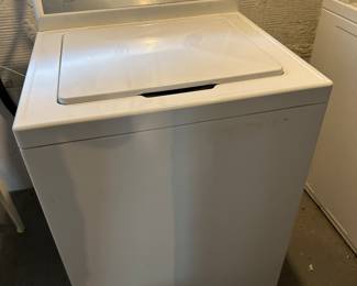 A GREAT Admiral Washing Machine! Works and is in excellent used condition!