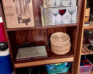 Coffee maker
Wine Glasses never used